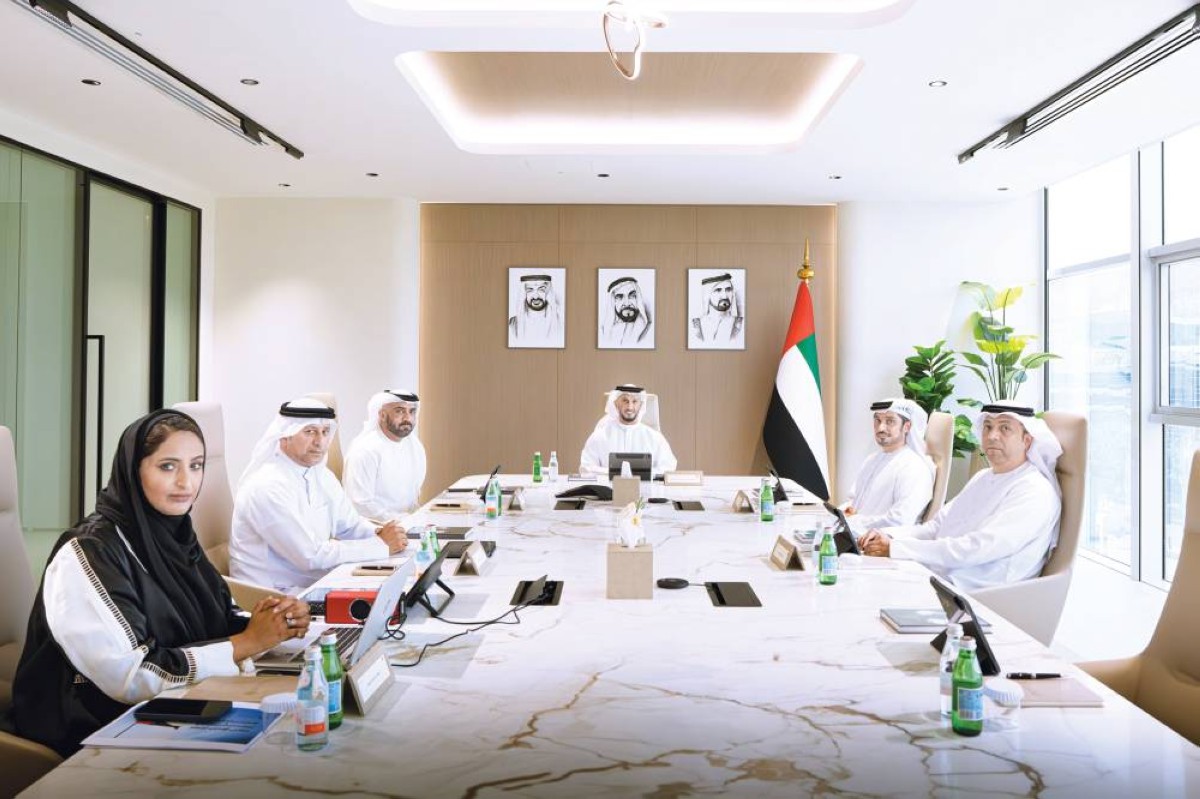 عبدالله آل حامد مترئساً الاجتماع