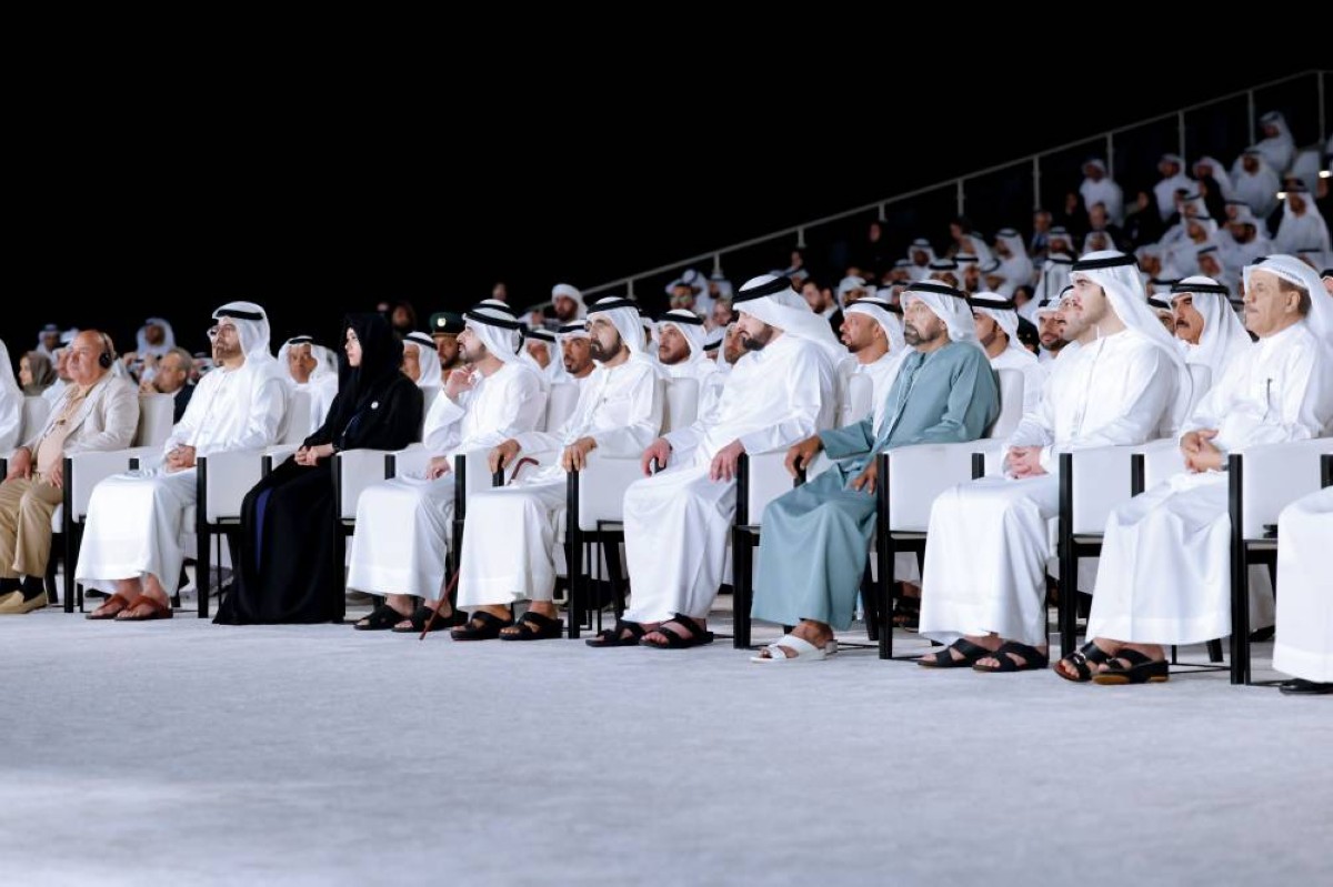 محمد بن راشد خلال الملتقى بحضور حمدان وأحمد بن محمد وأحمد بن سعيد ولطيفة بنت محمد ومحمد بن راشد بن محمد ومحمد القرقاوي وسلطان المنصوري