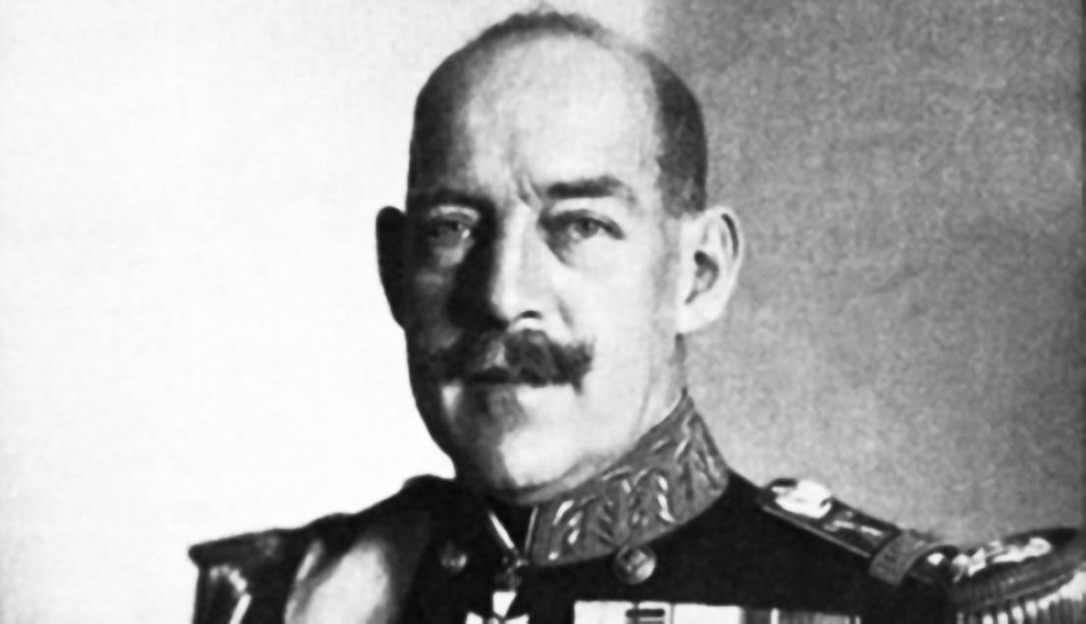 1922 - ملك اليونان قسطنطين الأول يتنحى عن العرش.