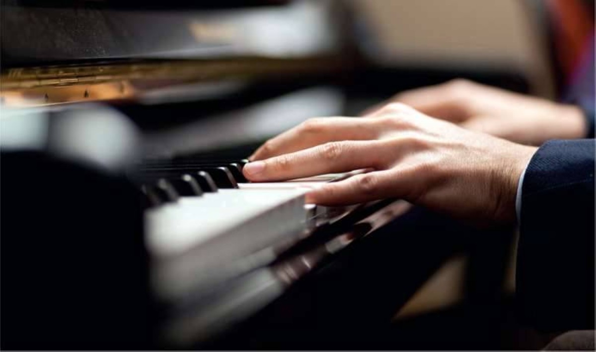 لمسة العازف تغيّر نغمة البيانو!