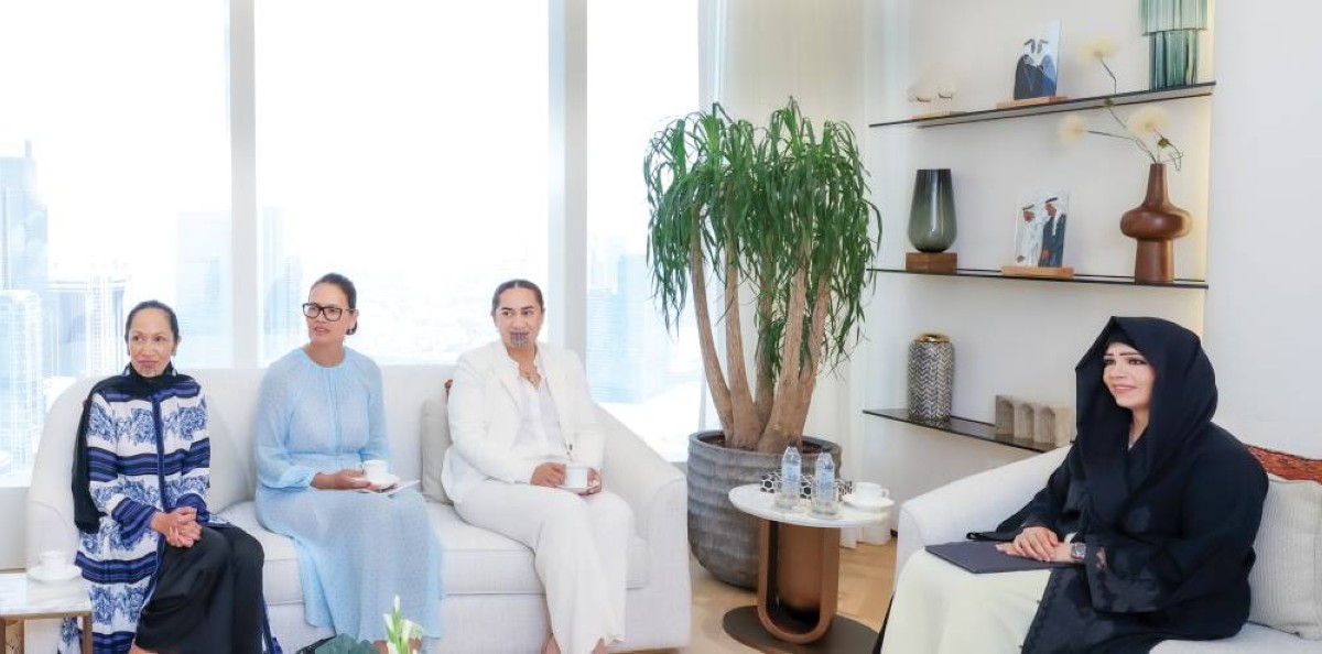 لطيفة بنت محمد ونغا واي هونـوا آي تي بو والحضور خلال اللقاء