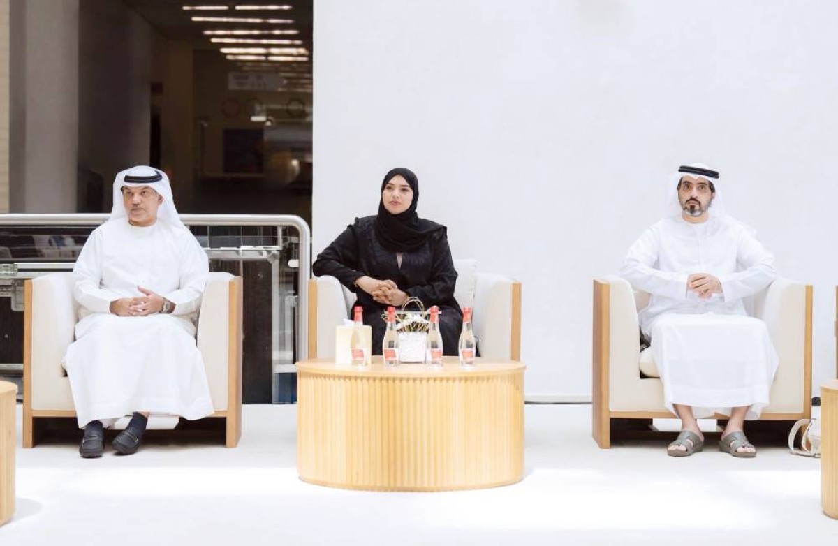 آمنة الضحاك وعبدالله المندوس خلال المجلس 


