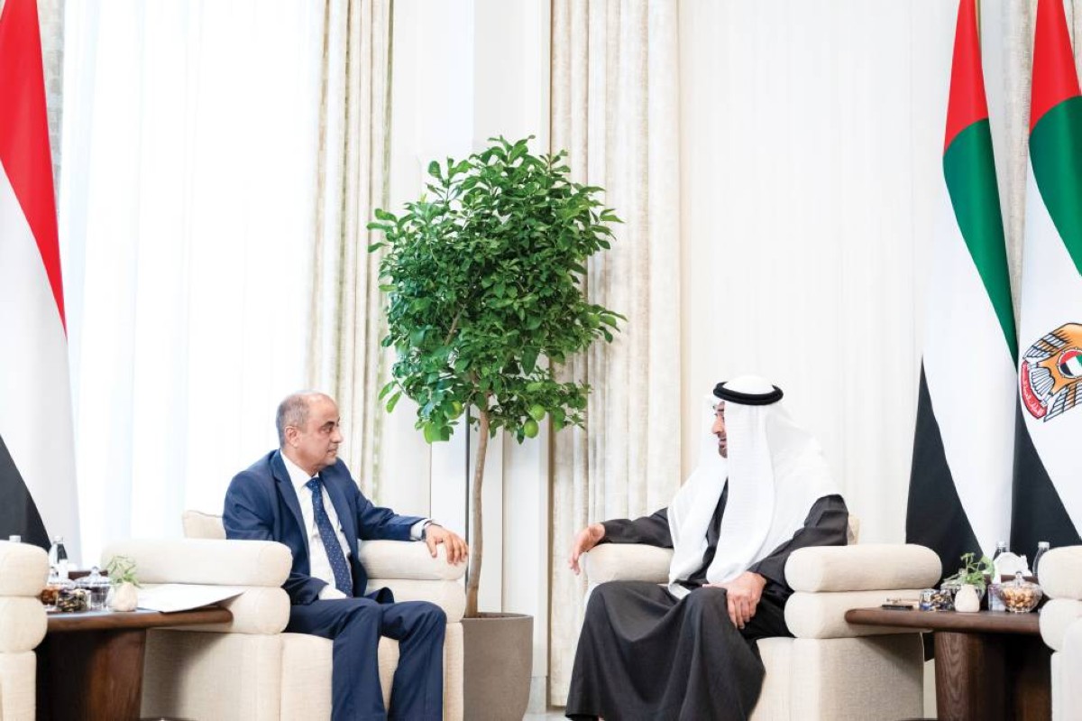 رئيس الدولة ورئيس الوزراء اليمني خلال المباحثات
