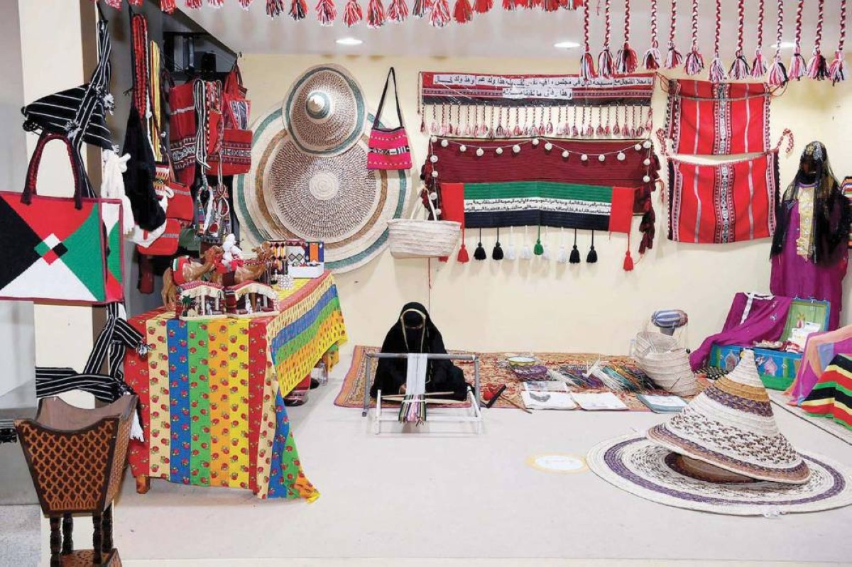 تراث الإمارات.. موروث ثقافي غني 
