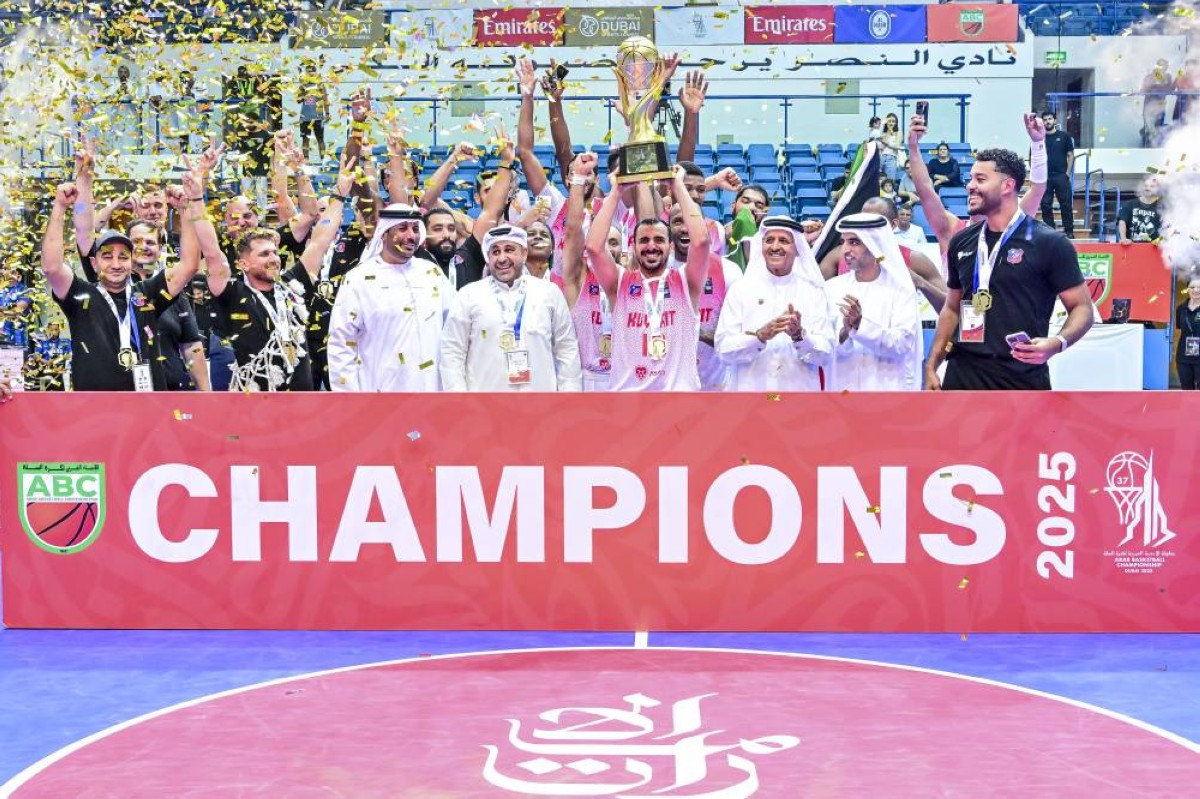 الكويت يتوج بلقب بطولة الأندية العربية لكرة السلة بدبي