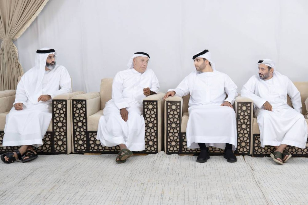 منصور بن محمد معزياً أحمد بن بيات