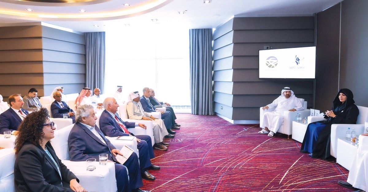 سموها أثناء لقائها المشاركين