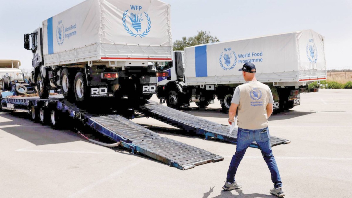 شاحنات مساعدات تابعة لبرنامج الغذاء العالمي في طريقها إلى غزة 
