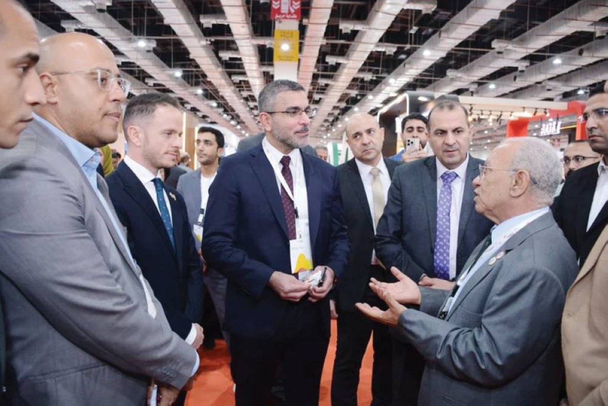 شريف العلماء خلال زيارة المعرض