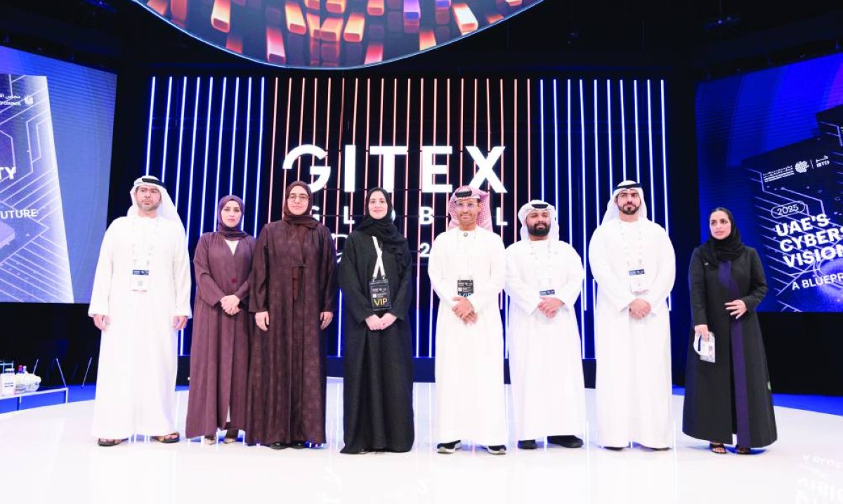 هدى الهاشمي ومحمد الكويتي عقب إطلاق التقرير