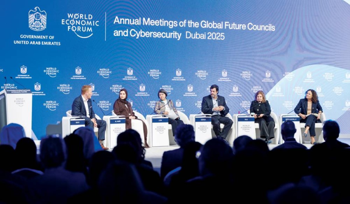 سارة الأميري خلال الجلسة الختامية