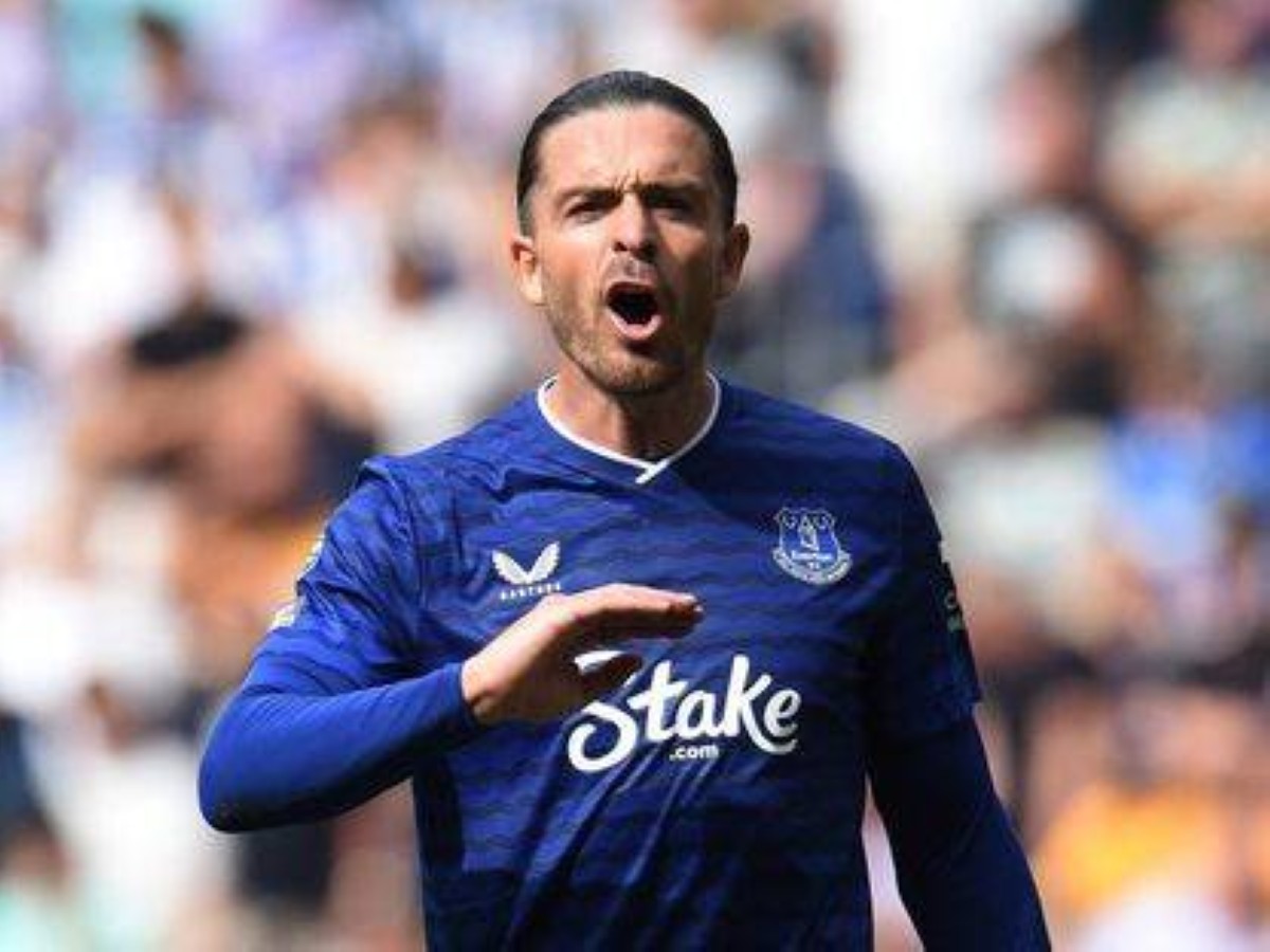 «الأسود الثلاثة» تدفع جريليش للبحث عن الهدوء النفسي في دبي