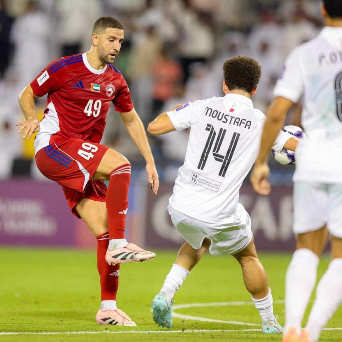 الشارقة يواجه تراكتور بطموح الانتصار الثاني في «الآسيوية»