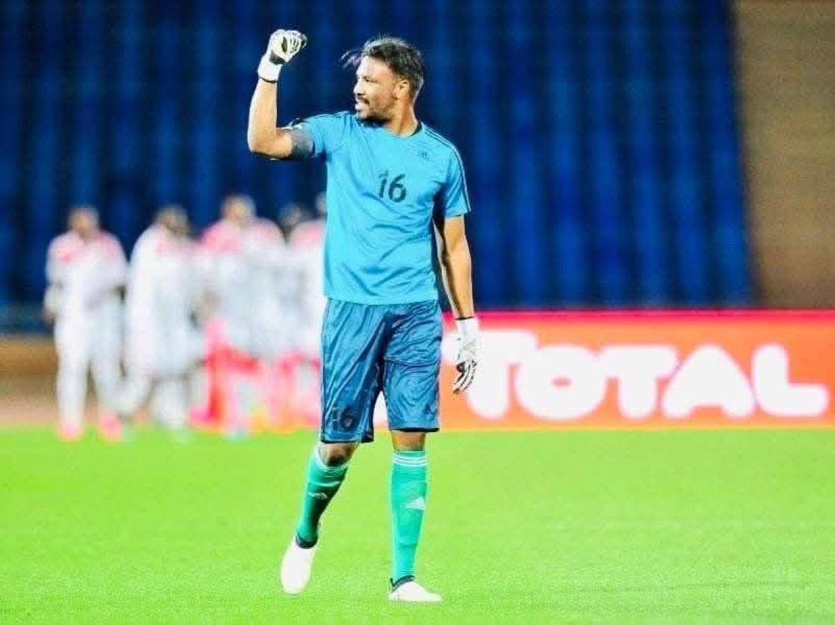 السوداني أكرم الهادي.. حرس مرمى 14 نادياً والعدد قابل للزيادة