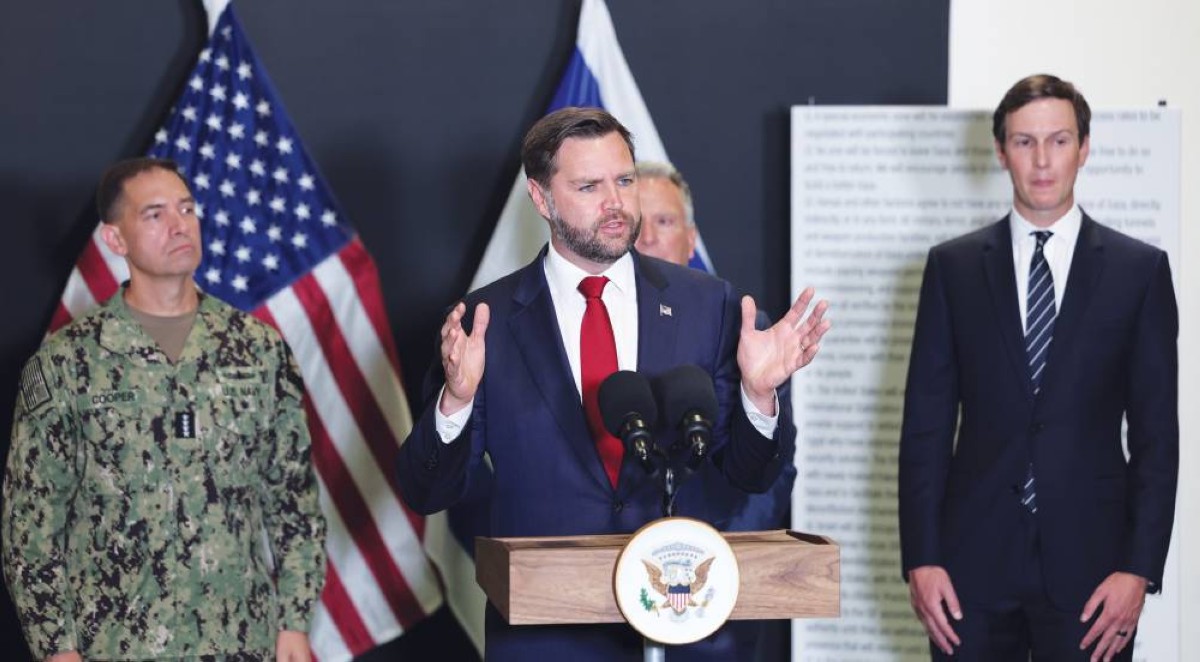 جي دي فانس يتحدث للصحافيين في إسرائيل