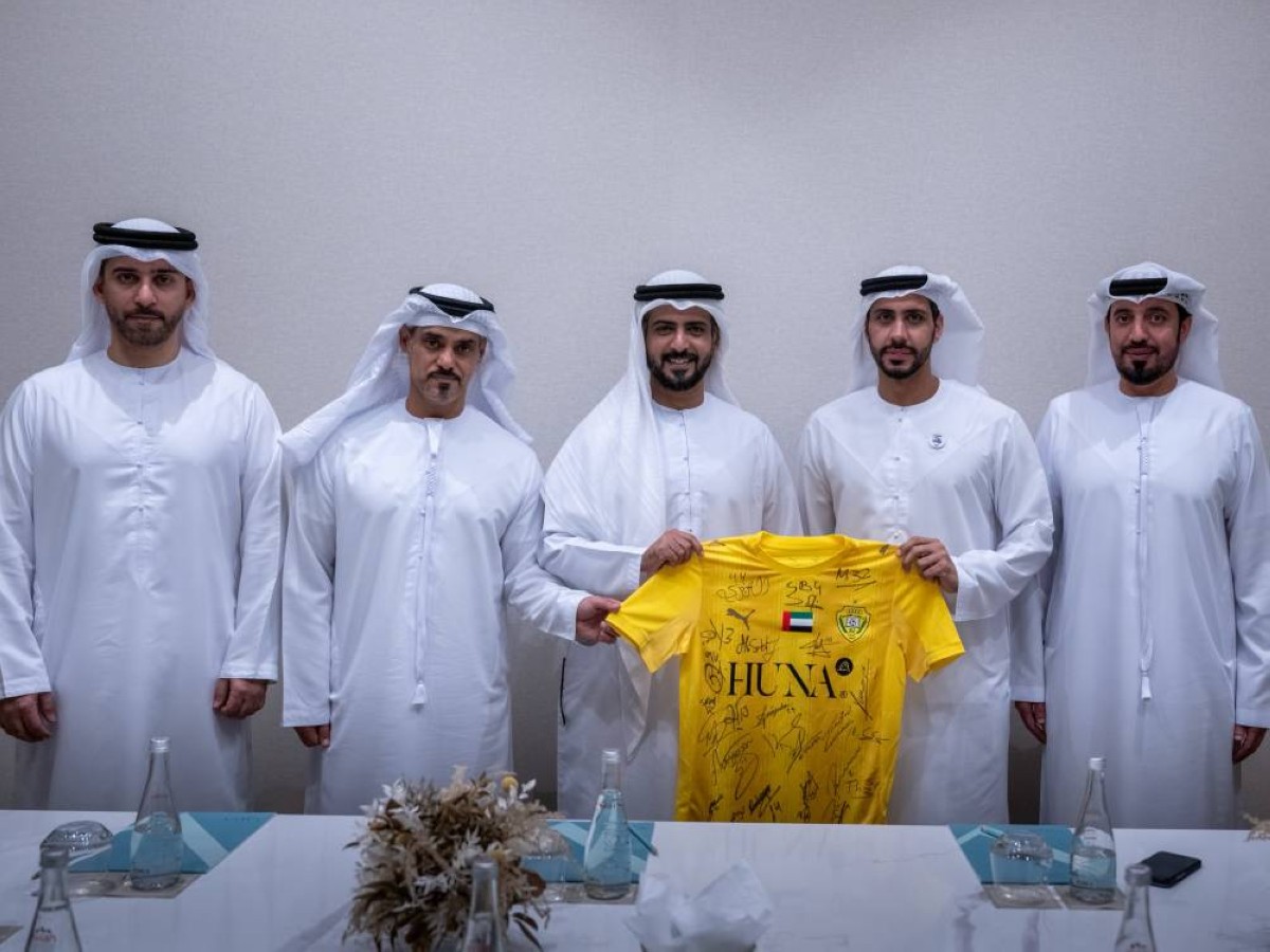 سفير الإمارات لدى البحرين يدعم الوصل معنوياً قبل لقاء المحرق