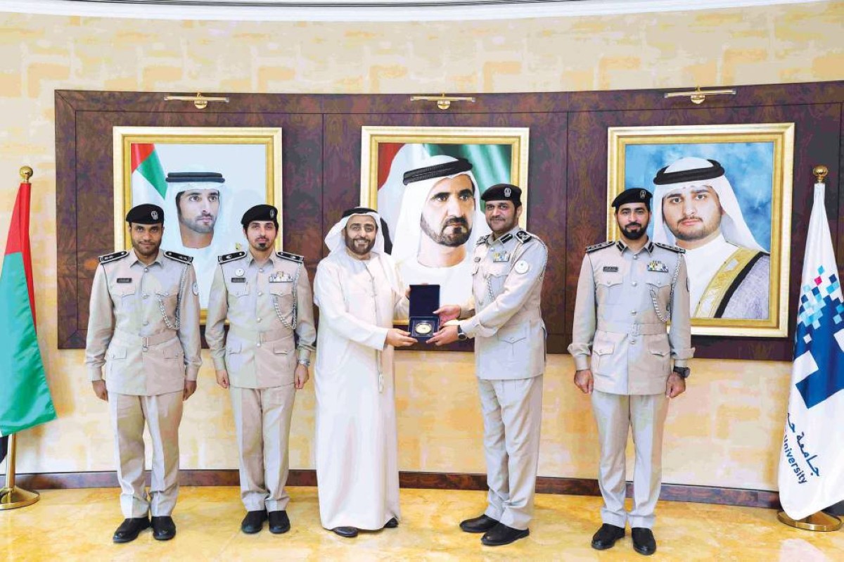 منصور العور خلال استقبال وفد الأكاديمية