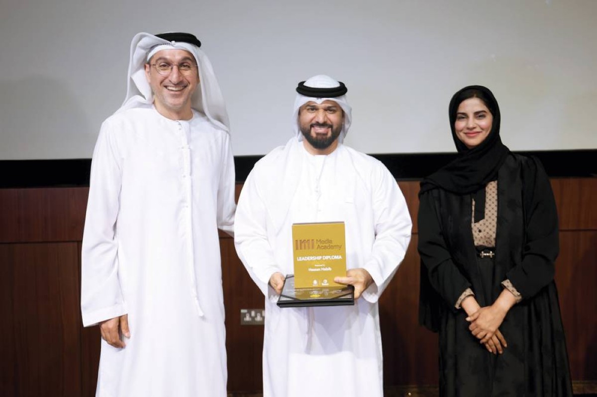 خلال تكريم حسن حبيب آل رستم