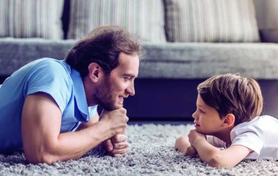 علاقة وثيقة بين طول عمر الآباء وذكاء الأبناء