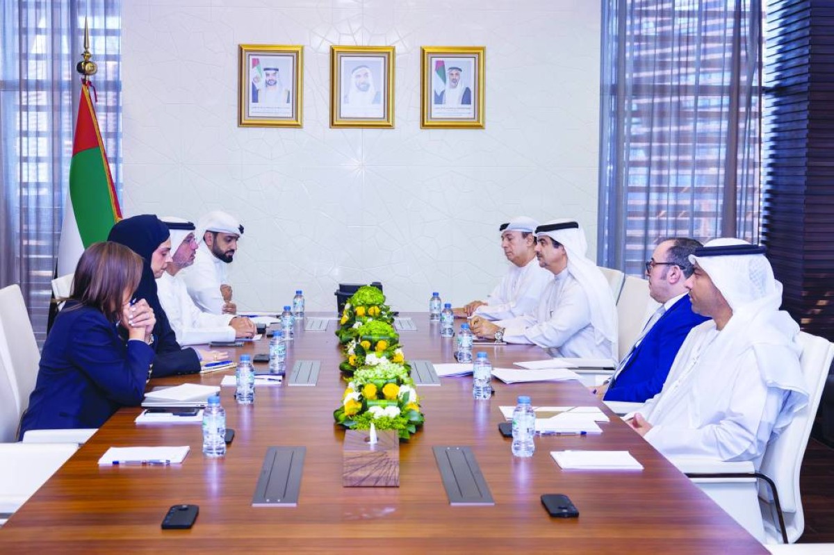 جانب من اجتماع مسؤولي دائرة القضاء وأوقاف أبوظبي