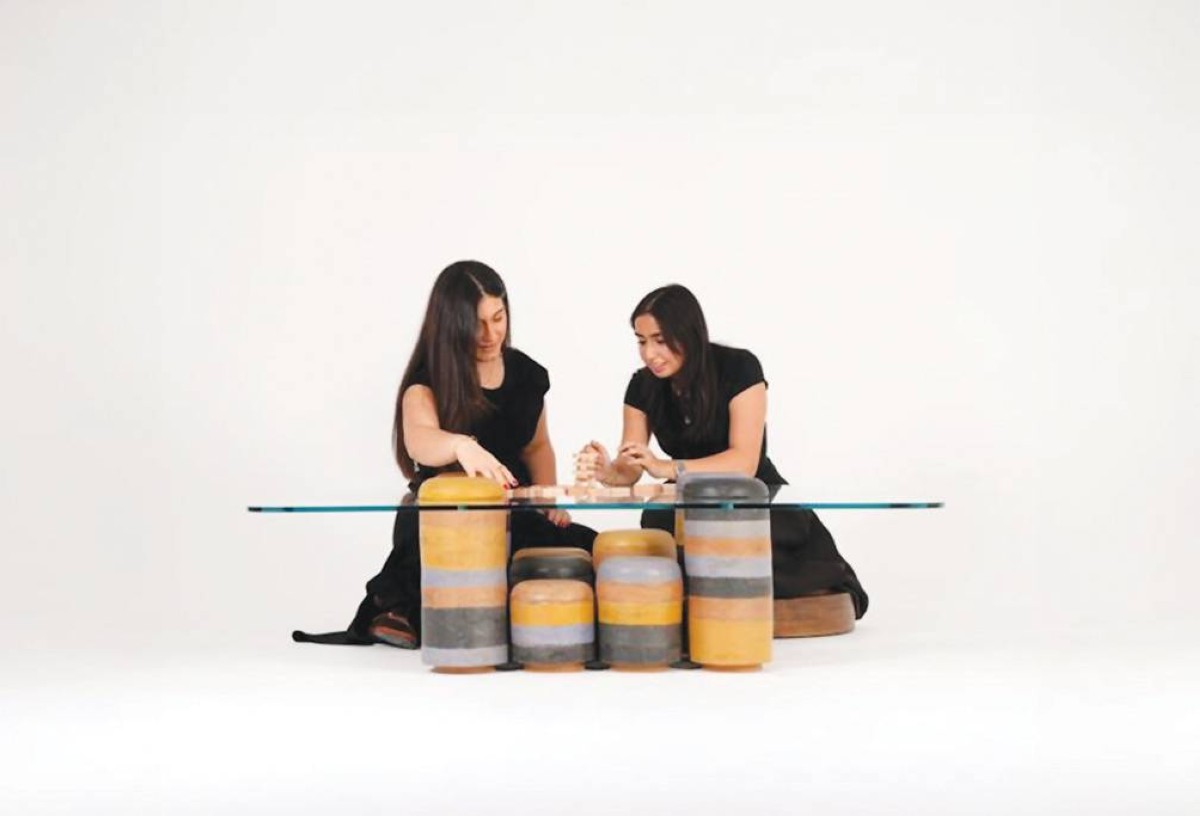 المعرض يضم مجموعة من منتجات أبدعها مصممون مقيمون في الدولة 