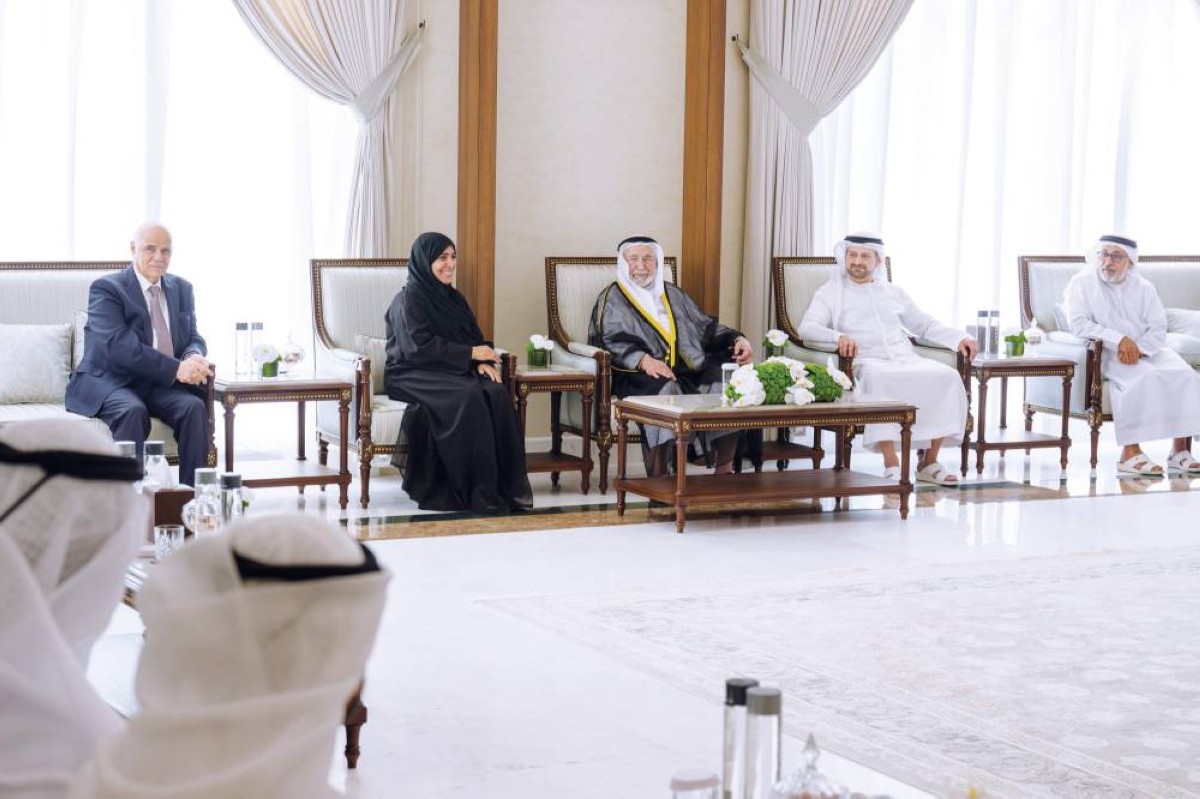 سلطان القاسمي مترئساً اجتماع مجلس أمناء جامعة كلباء