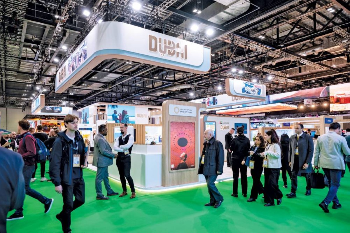 إقبال لافت على جناح دبي المشارك في المعرض