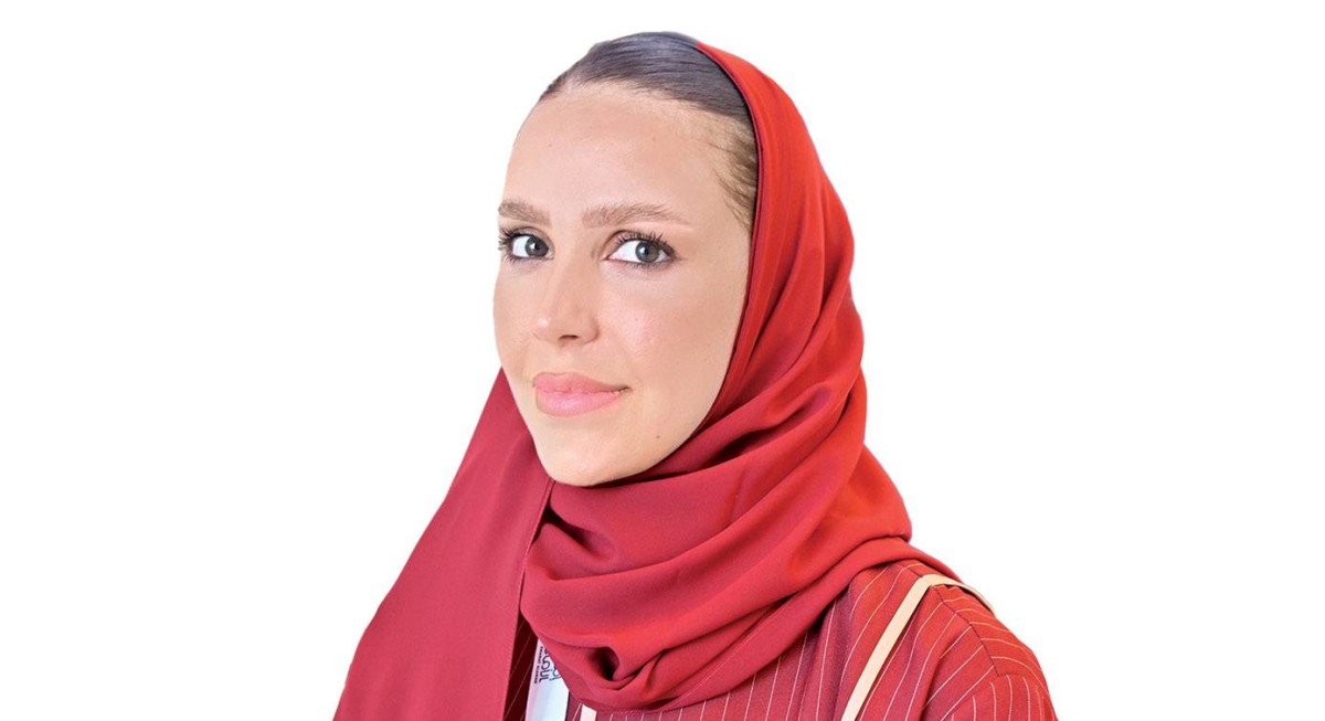  منال الحمادي 