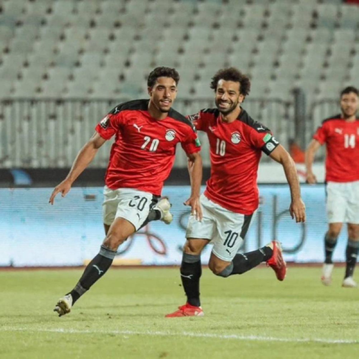صلاح ومرموش يقودان معسكر المنتخب المصري في الإمارات