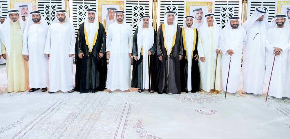 سعود بن صقر ومحمد بن سعود وحميد المعلا وراشد بن أحمد المعلا وجانب من حضور الأفراح 