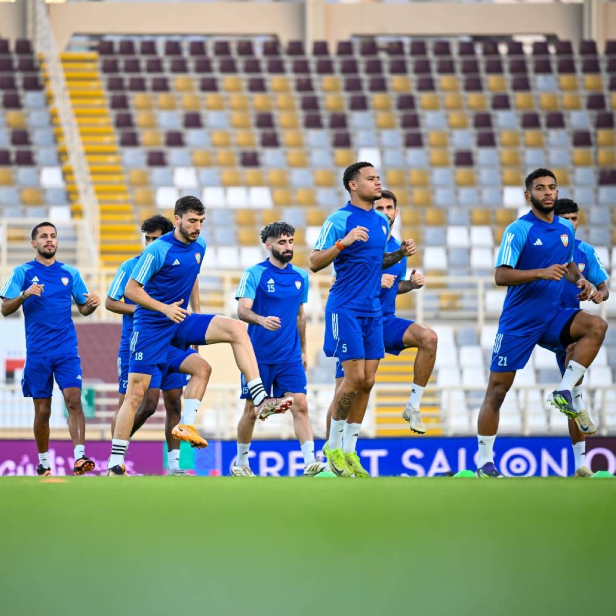 الأبيض ينقل معسكره إلى أبوظبي استعداداً لمواجهة العراق في ملحق المونديال