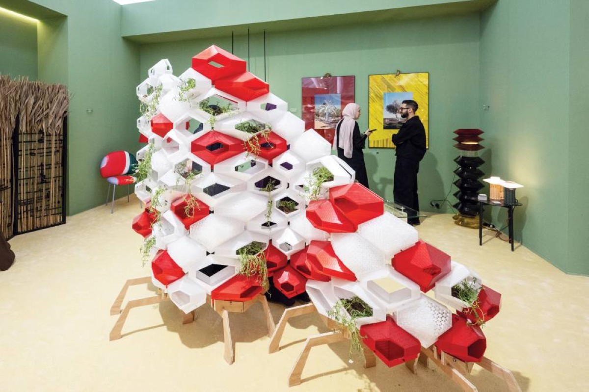 أسبوع دبي للتصميم.. إبداعات تراثية بتوقيع أنامل شابة