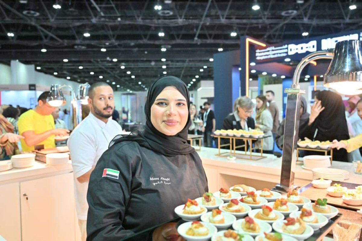 ميرة وفيصل يعيدان تشكيل المذاق الإماراتي بنكهات بديعة في «آيكوم دبي»