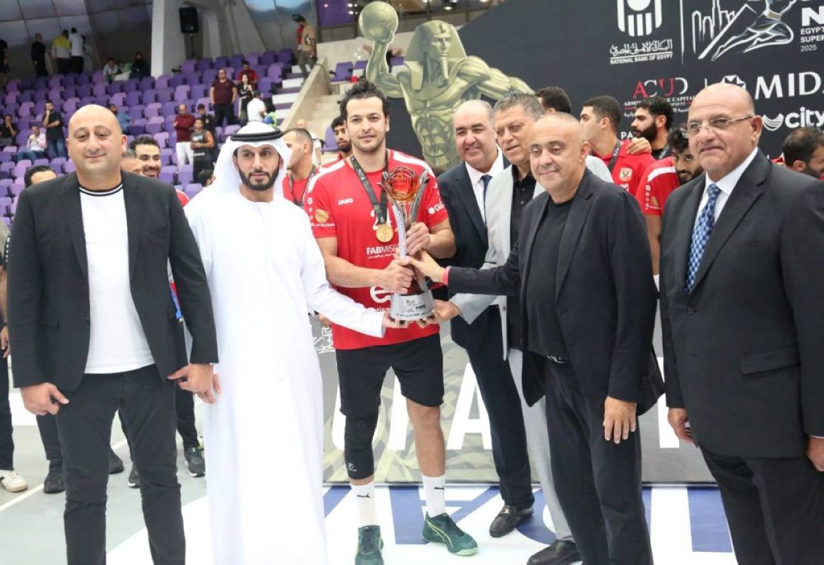 الأهلي بطل السوبر المصري لليد في العين