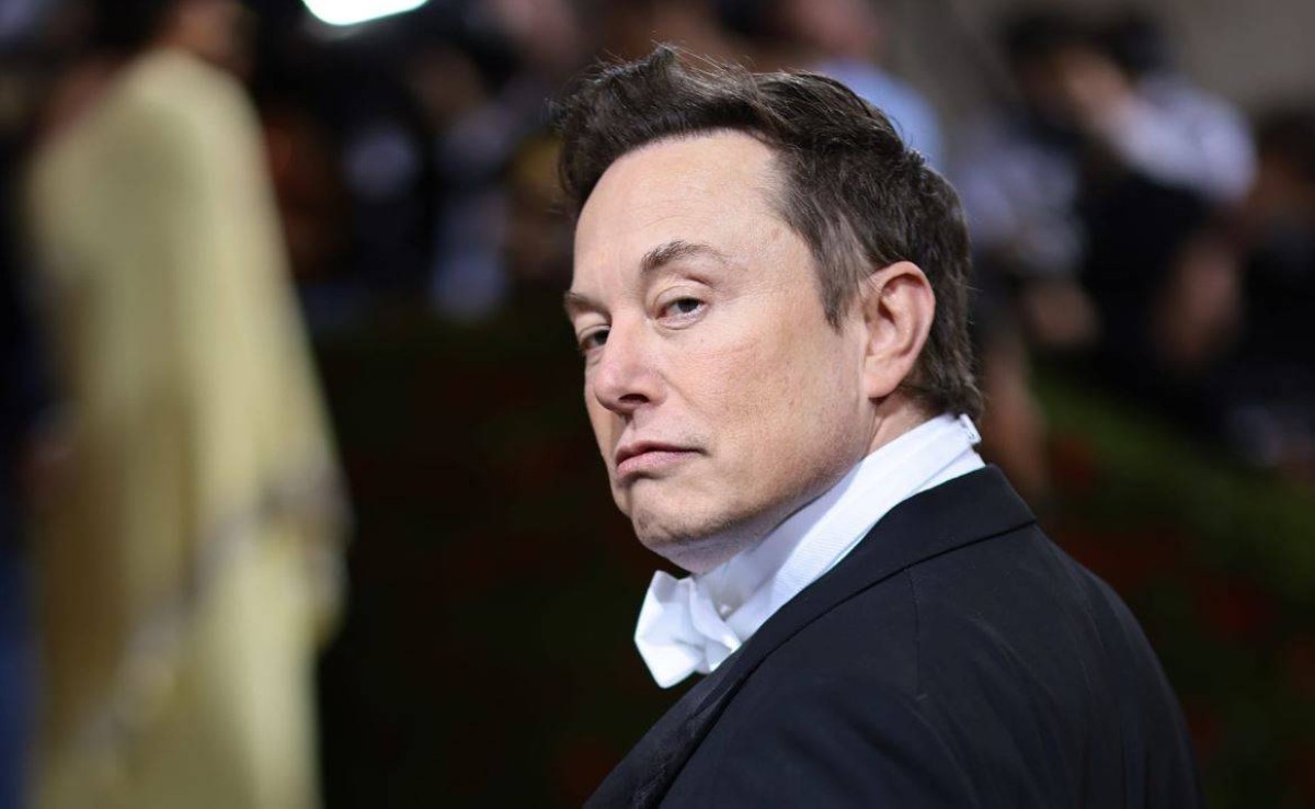 إيلون ماسك الملياردير الذي يعيش حياة الفقراء