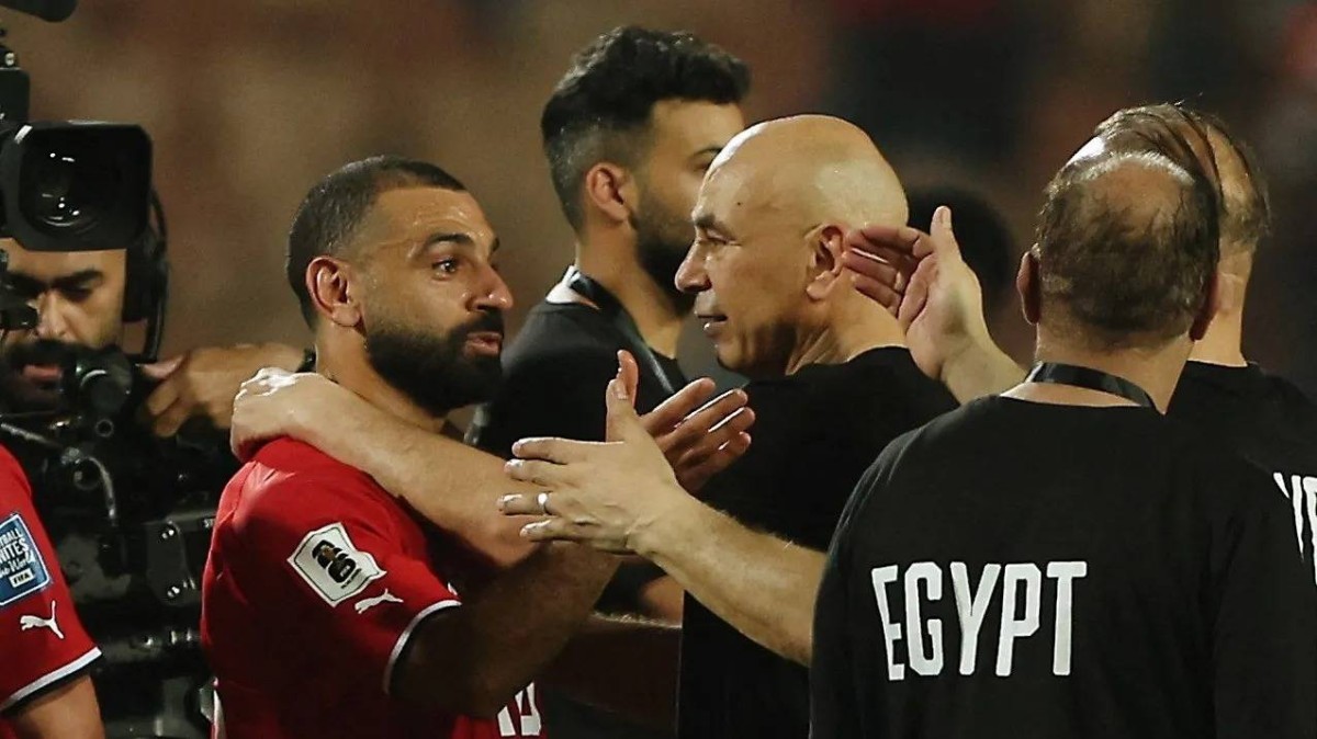 مكالمة شوبير تكشف موقف اتحاد الكرة المصري من رحيل حسام حسن