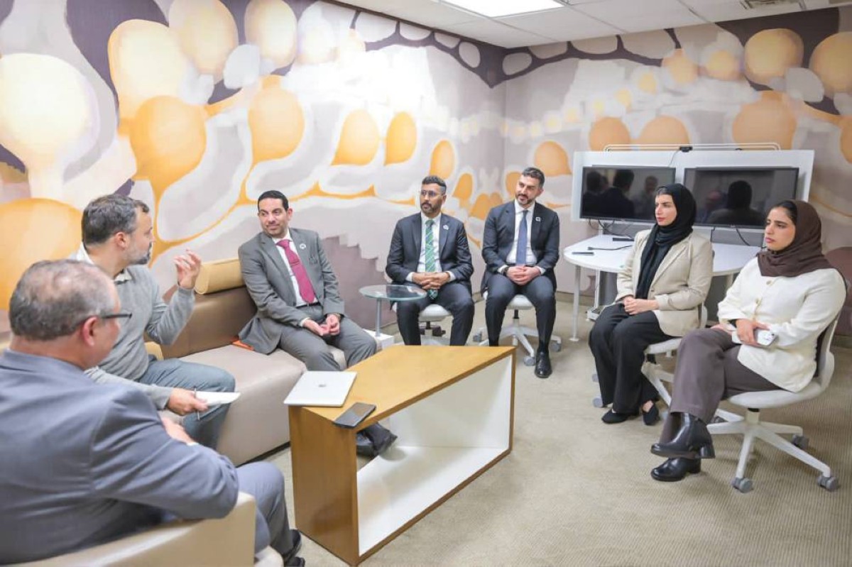 وفد المركز خلال أحد اللقاءات في أوتاوا بحضور محمد العلي