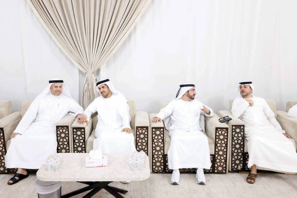 عبداللطيف الصايغ يتلقى تعازي محمود الرشيد وعدد من الشخصيات
