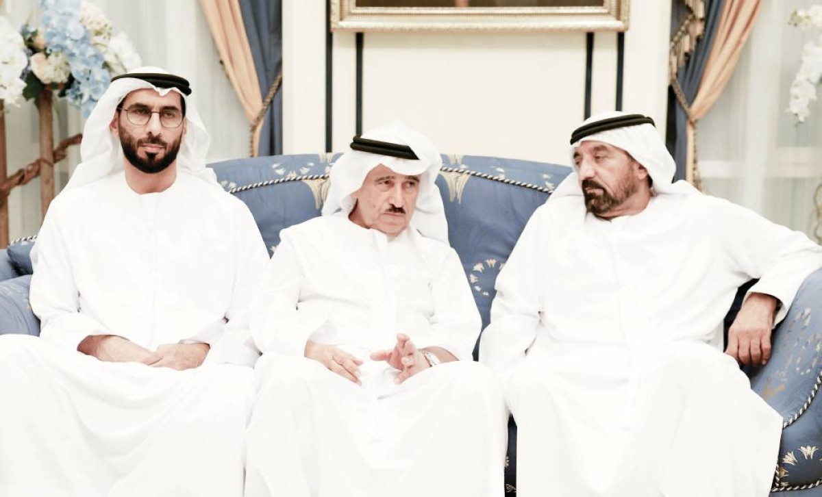 أحمد بن سعيد خلال تقديم العزاء إلى أحمد الشعفار
