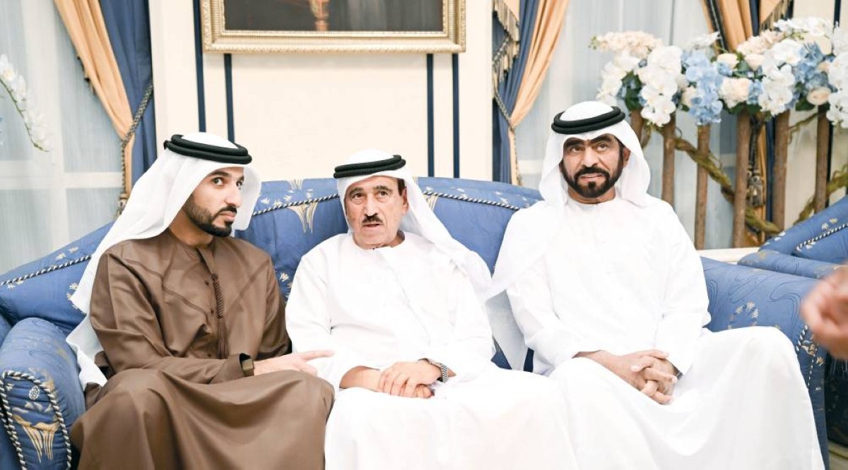 راشد بن حميد معزياً أحمد الشعفار