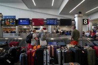 قطرة واحدة تدمر الطائرة… حظر جهاز غير متوقع على رحلات الطيران نهائياً