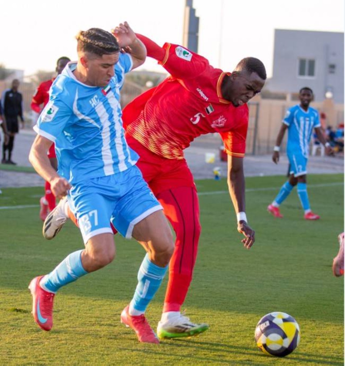 35 بطاقة ملونة و20 هدفاً في الجولة الثامنة بدوري «الهواة»