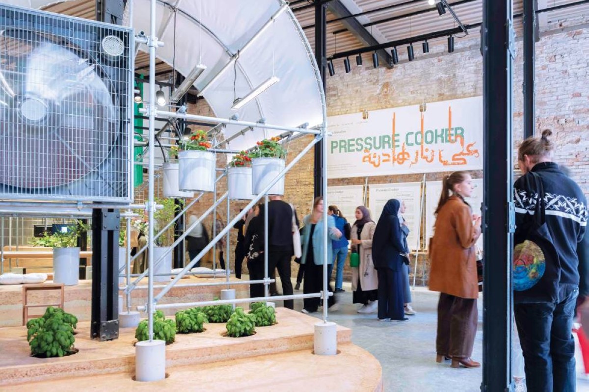 إقبال كبير من المتخصصين شهده الجناح