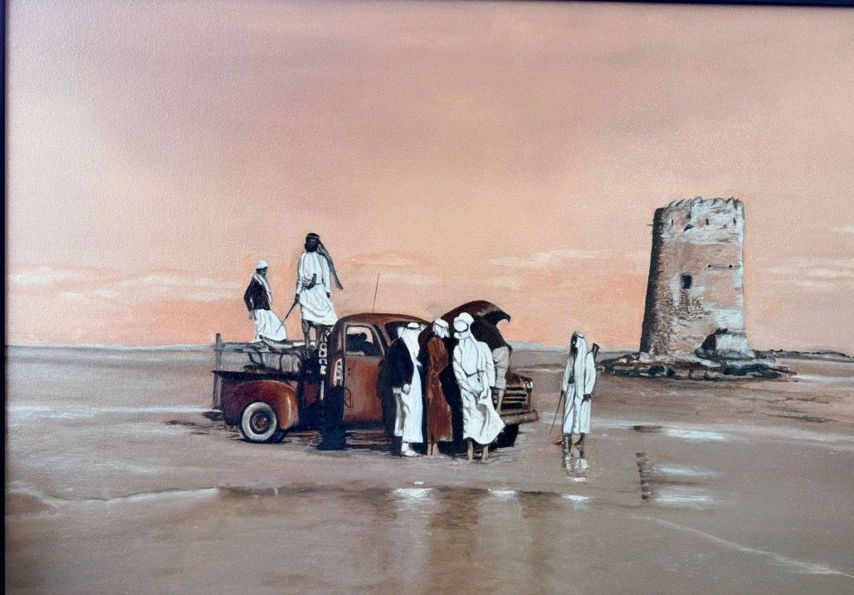 من أعمال المعرض التشكيلي «54 عاماً متحدين»