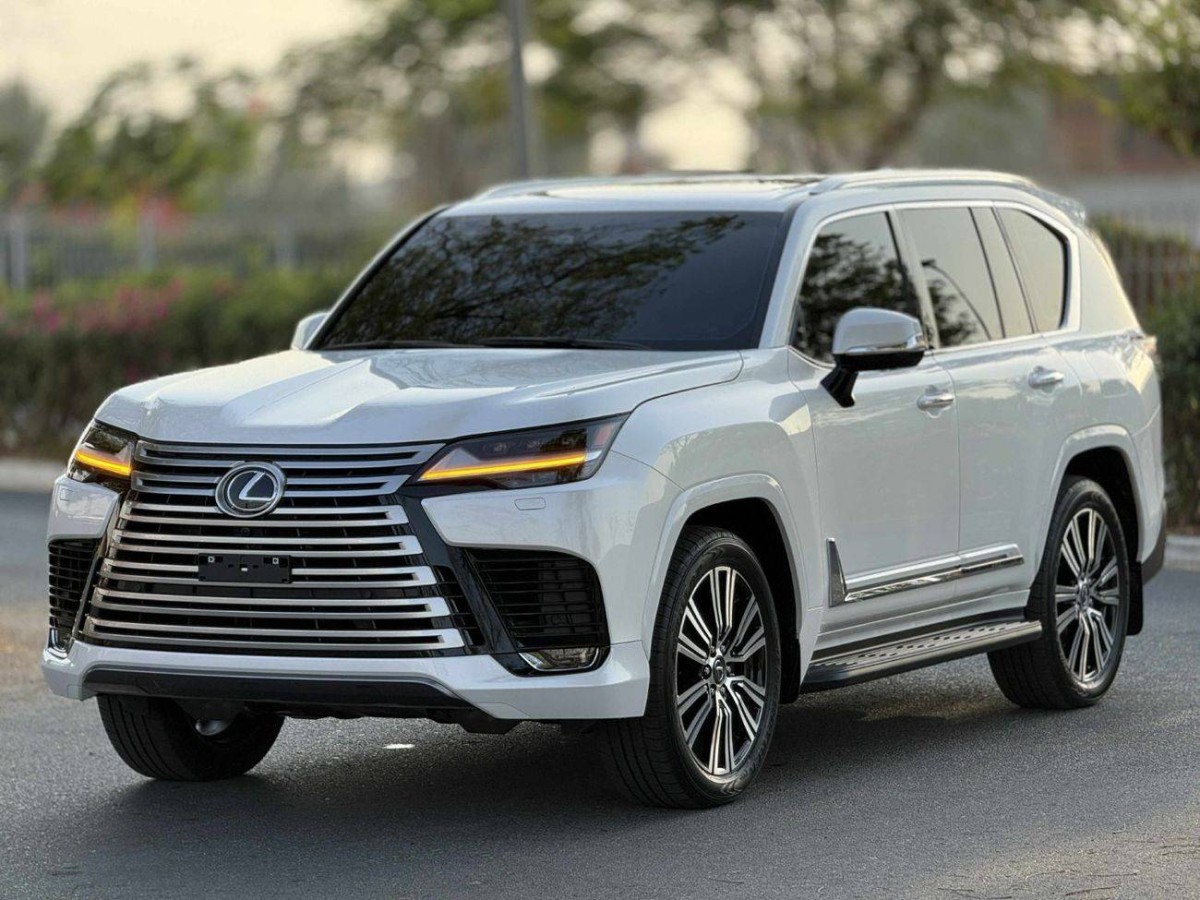 مميزات وعيوب لكزس LX700H.. تحديث بالكهرباء دون تغيير الجوهر.. هل يكفي لمنافسة الكبار؟