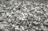 ثروة تريليونية لدقيقتين.. أغرب خطأ مصرفي جعل رجلاً أغنى شخص في التاريخ