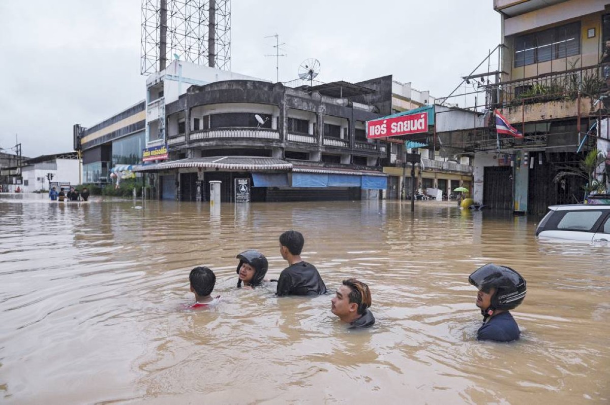 ضحايا ونزوح واسع إثر فيضانات تايلاند وماليزيا وإندونيسيا