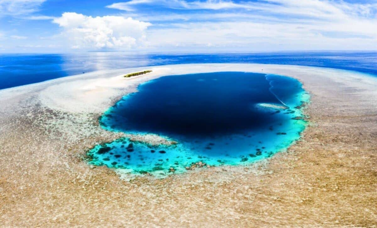 مساحته 5 ملايين كيلومتر.. ثقب عملاق فوق الأطلسي يثير قلق العلماء