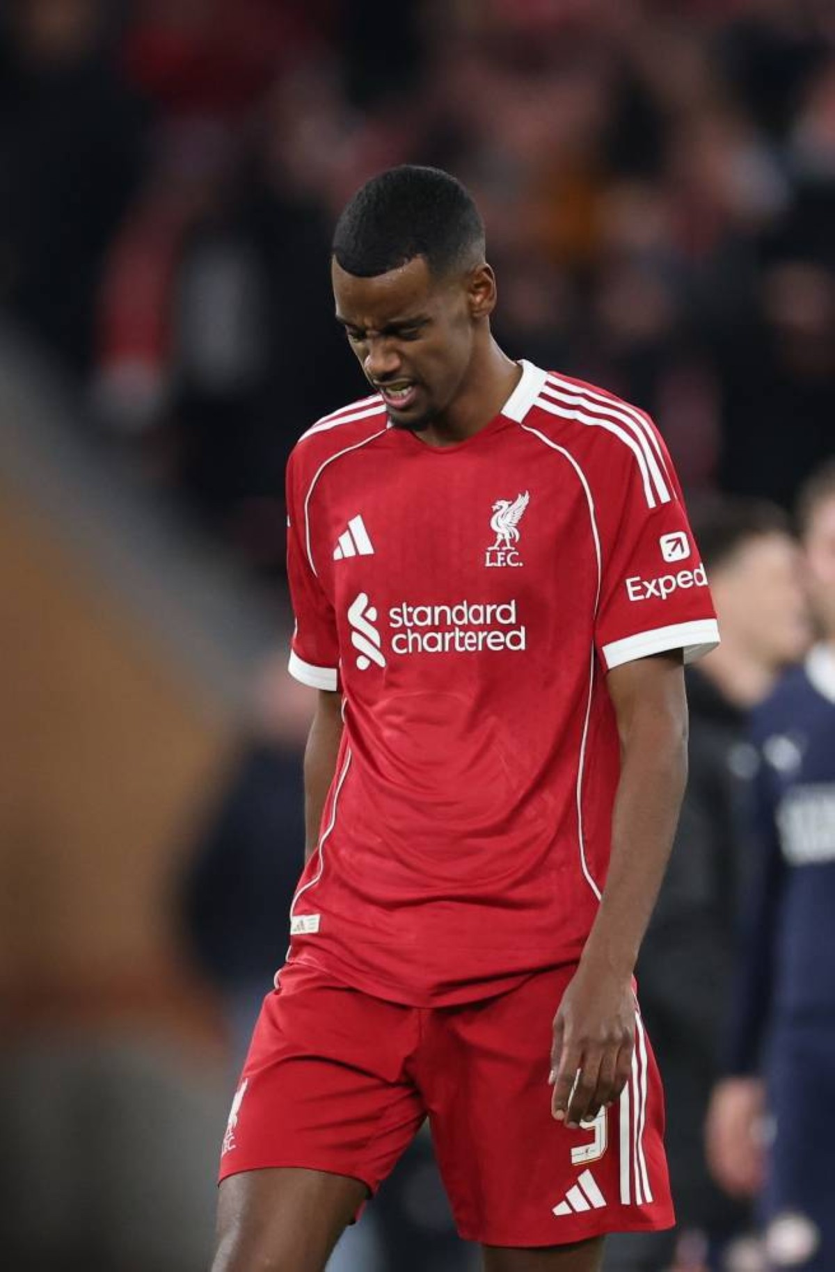 بعدما أنفق 570 مليون دولار.. حصن أنفيلد ينهار.. ليفربول يعيش أسوأ أيامه منذ 1953