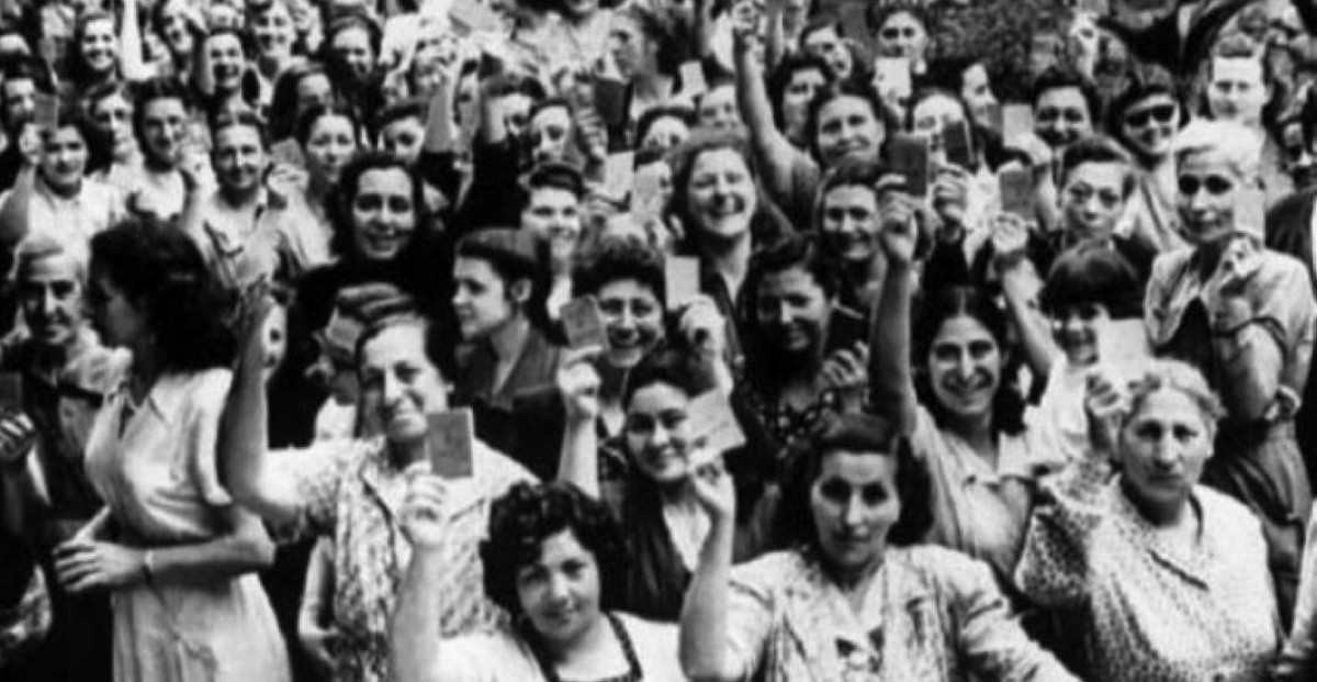 1893  نيوزيلندا تصبح أول دولة في العالم تصوّت فيها النساء بانتخابات عامة.